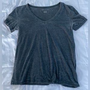 American Eagle Grey Women’s Soft V-neck Teeshirt Size XS